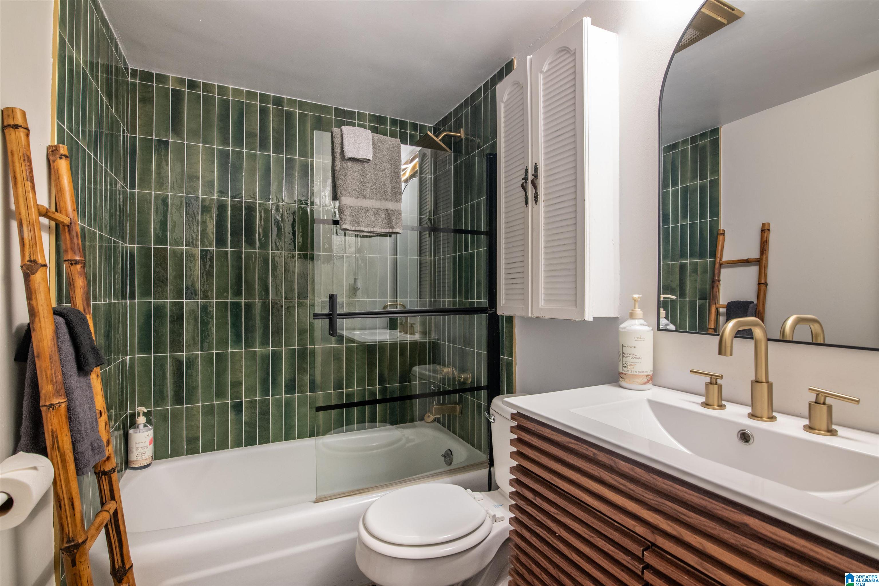 1520 15TH STREET S 1520