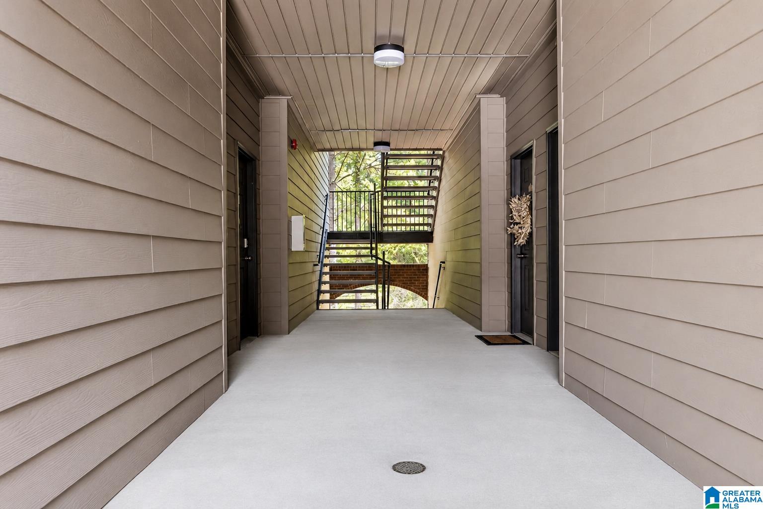 204 STERLING OAKS DRIVE 204