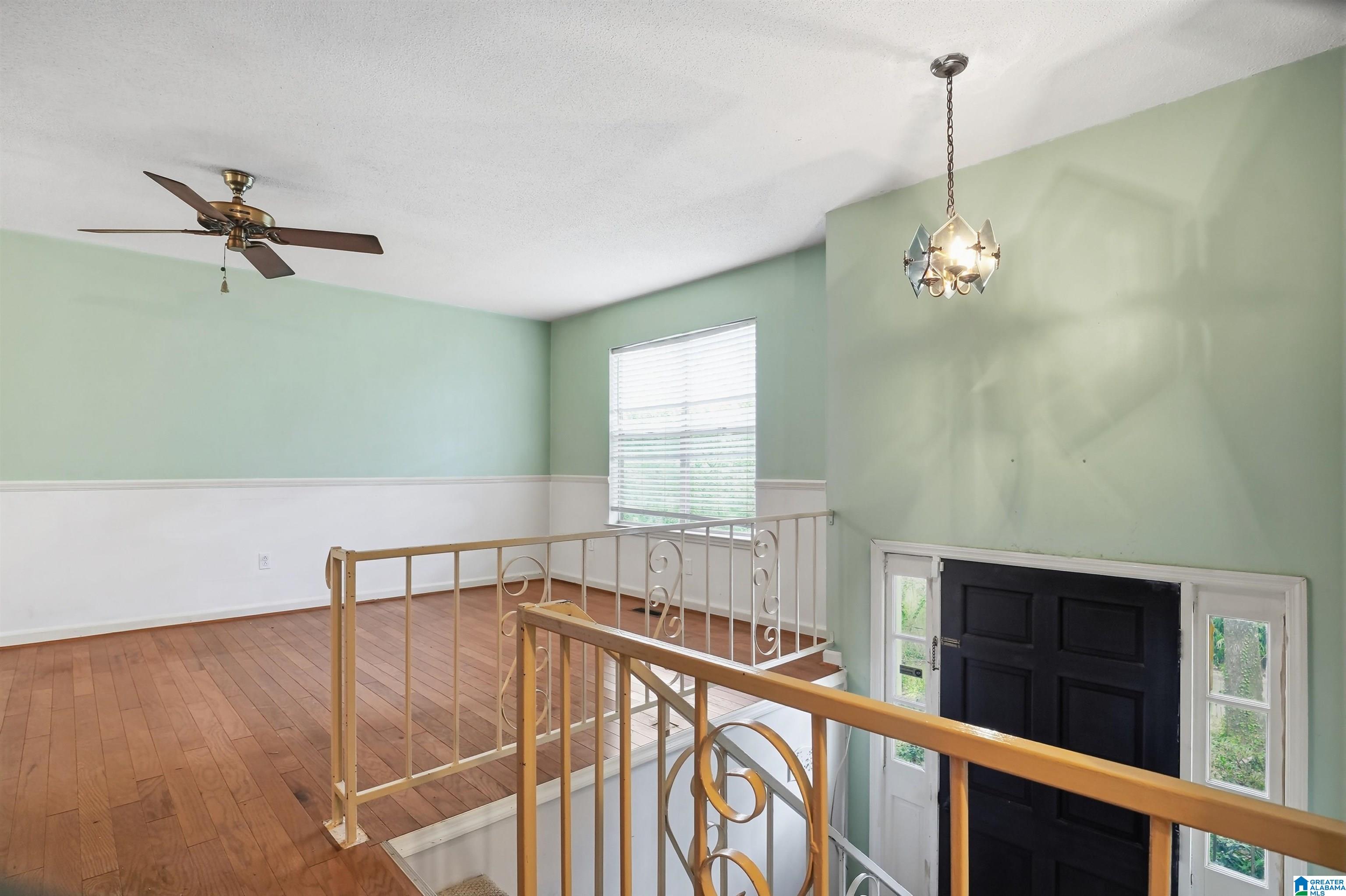 1727 OLD COLUMBIANA ROAD