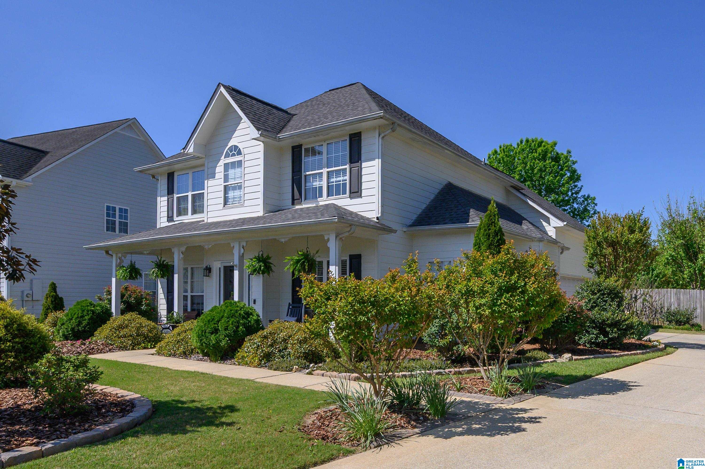 108 VICTORIA STATION