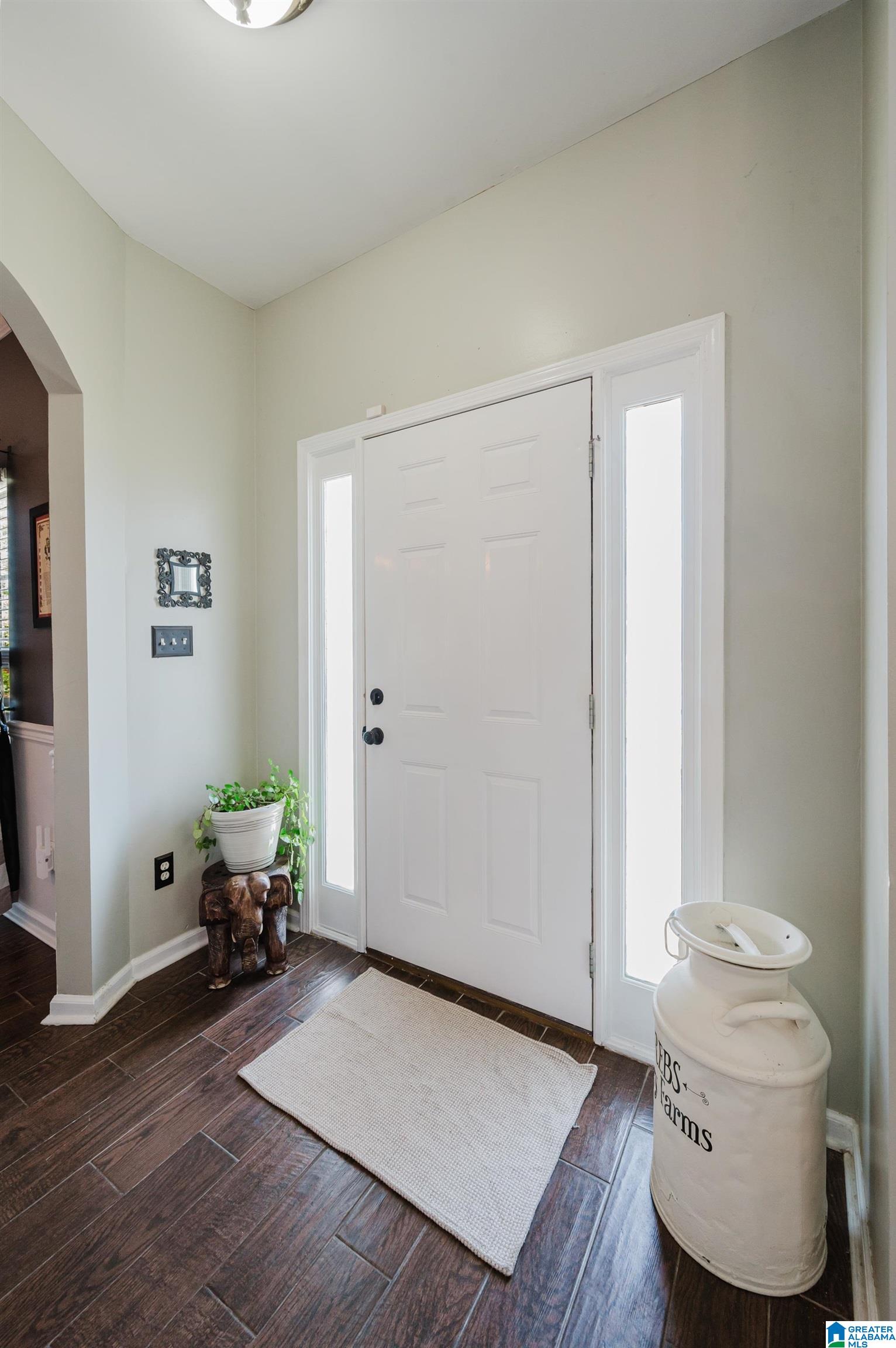 108 VICTORIA STATION