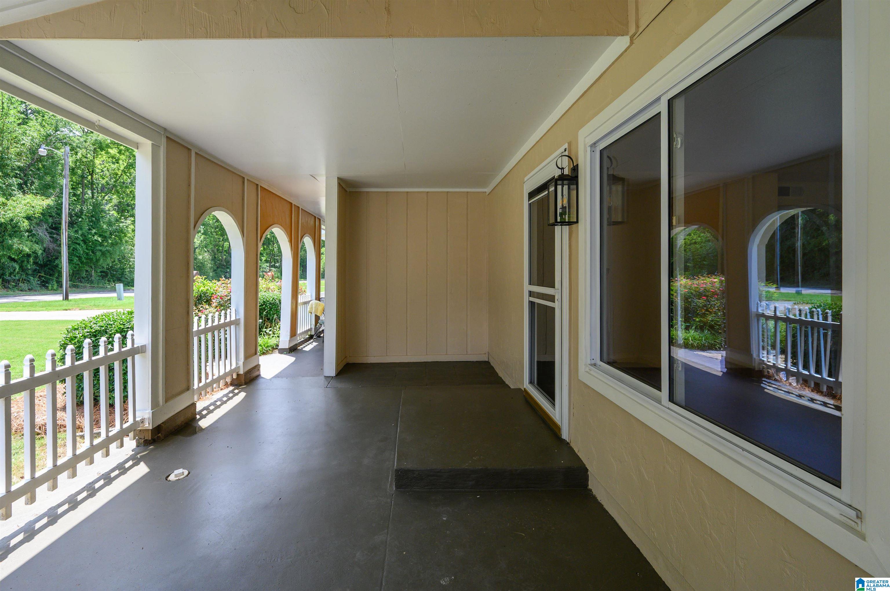 1834 OAKLEAF LANE