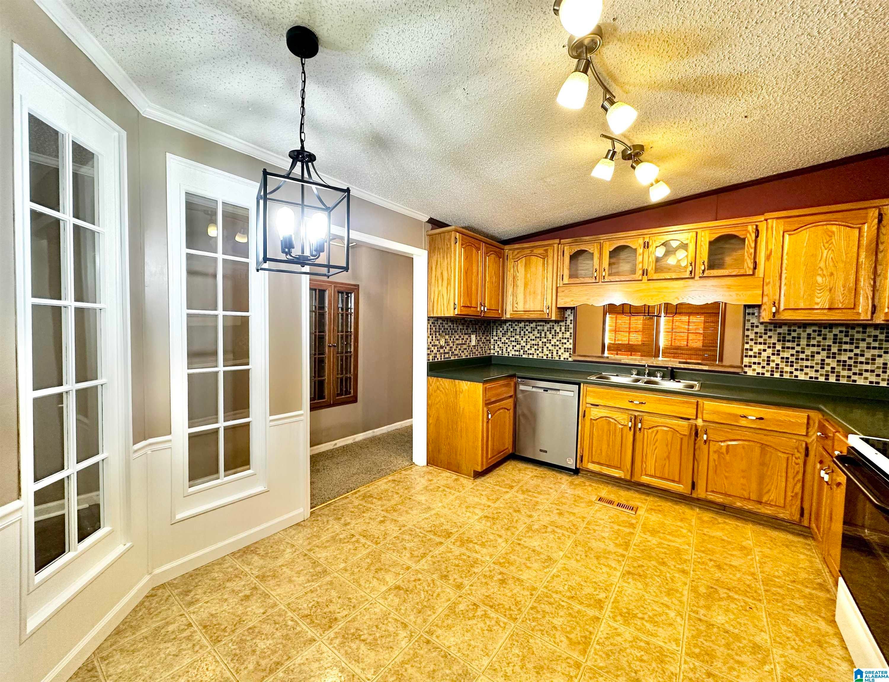 39 HATHORNE DRIVE