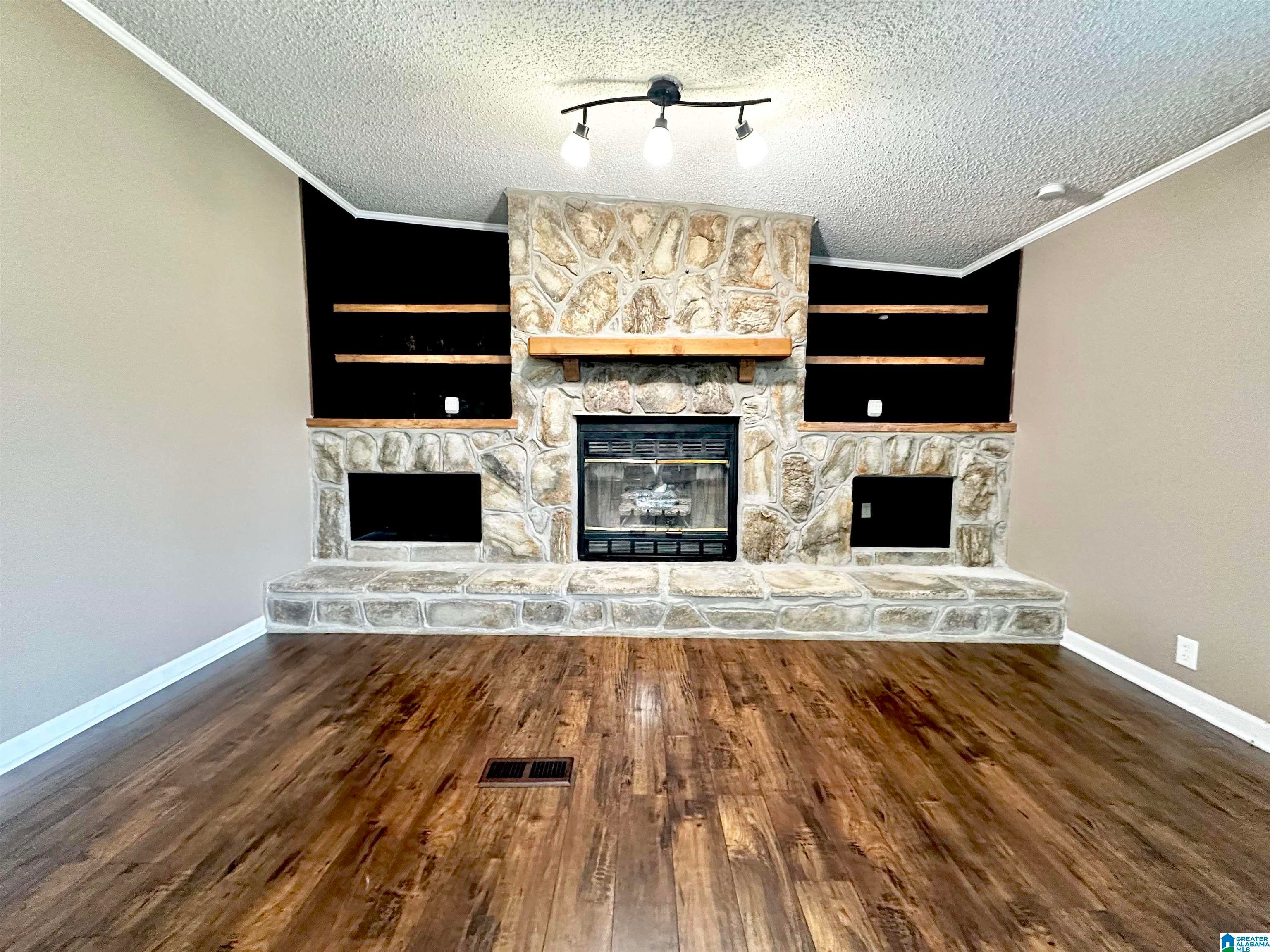 39 HATHORNE DRIVE