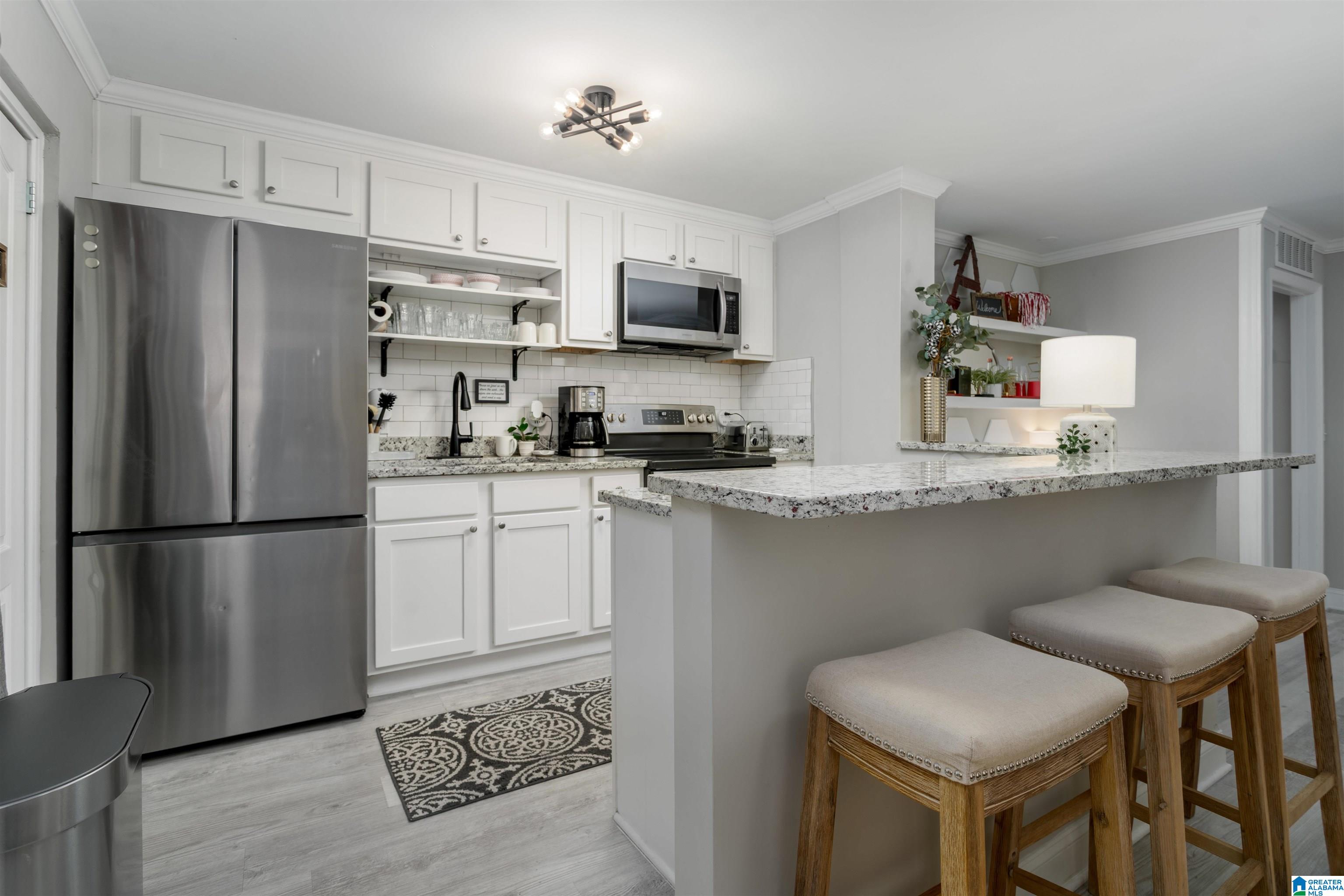 1402 9TH STREET 23