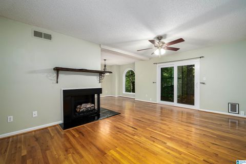 140 WEST GREEN 140 VESTAVIA HILLS AL 35243