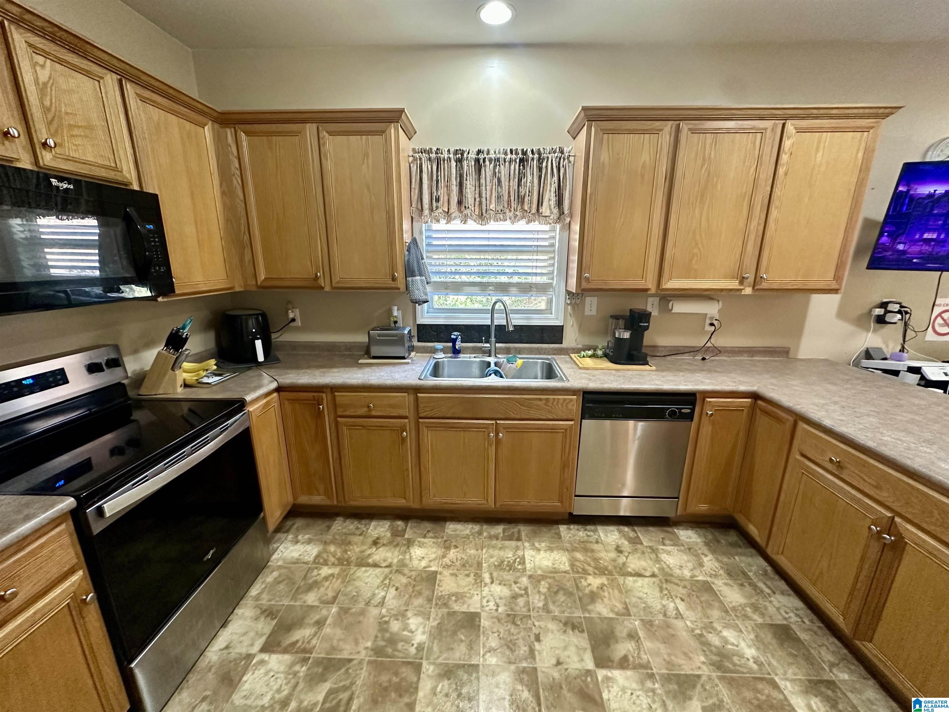 14 COTTAGE CROSSINGS