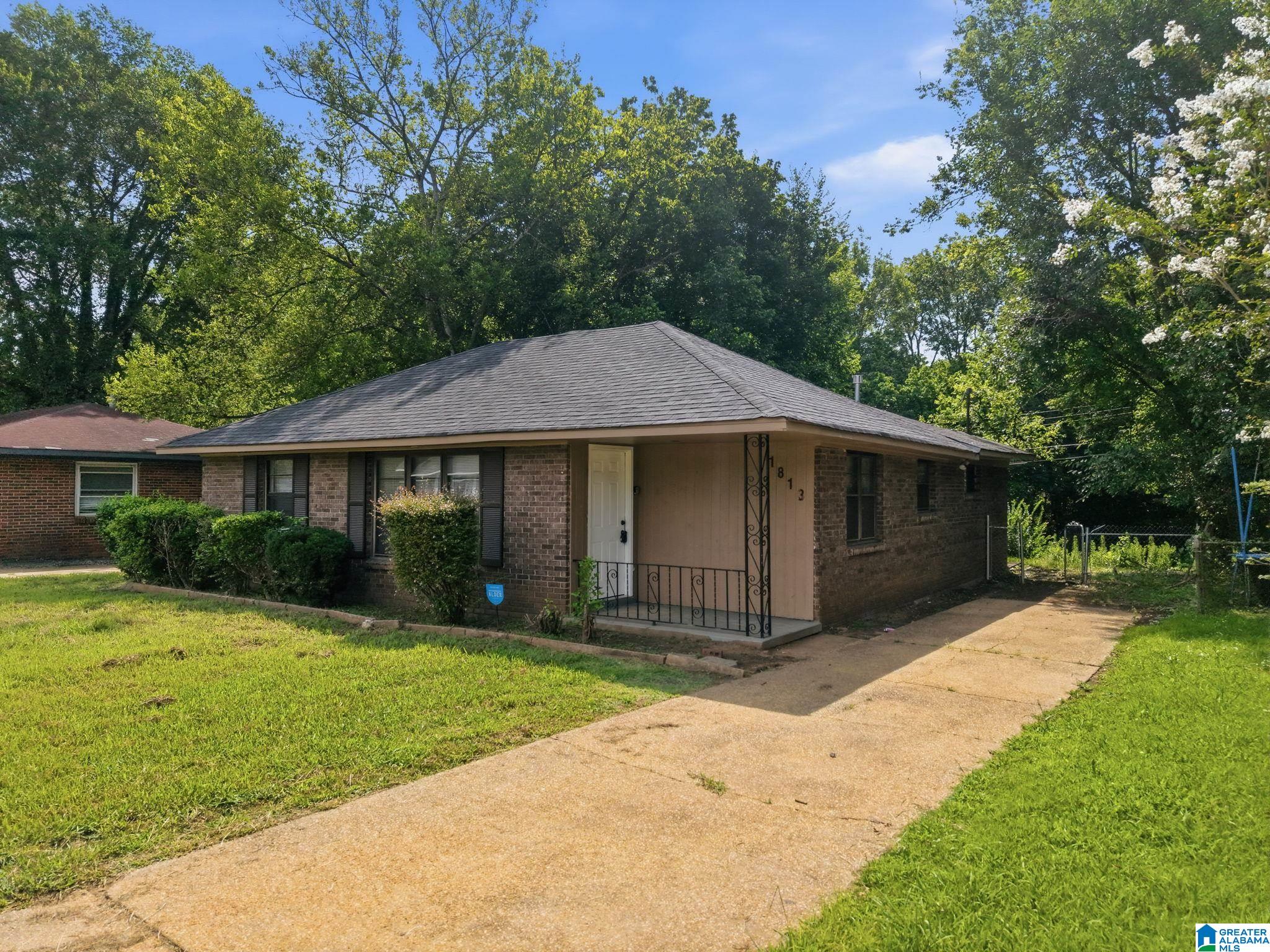 1813 COLLIER DRIVE