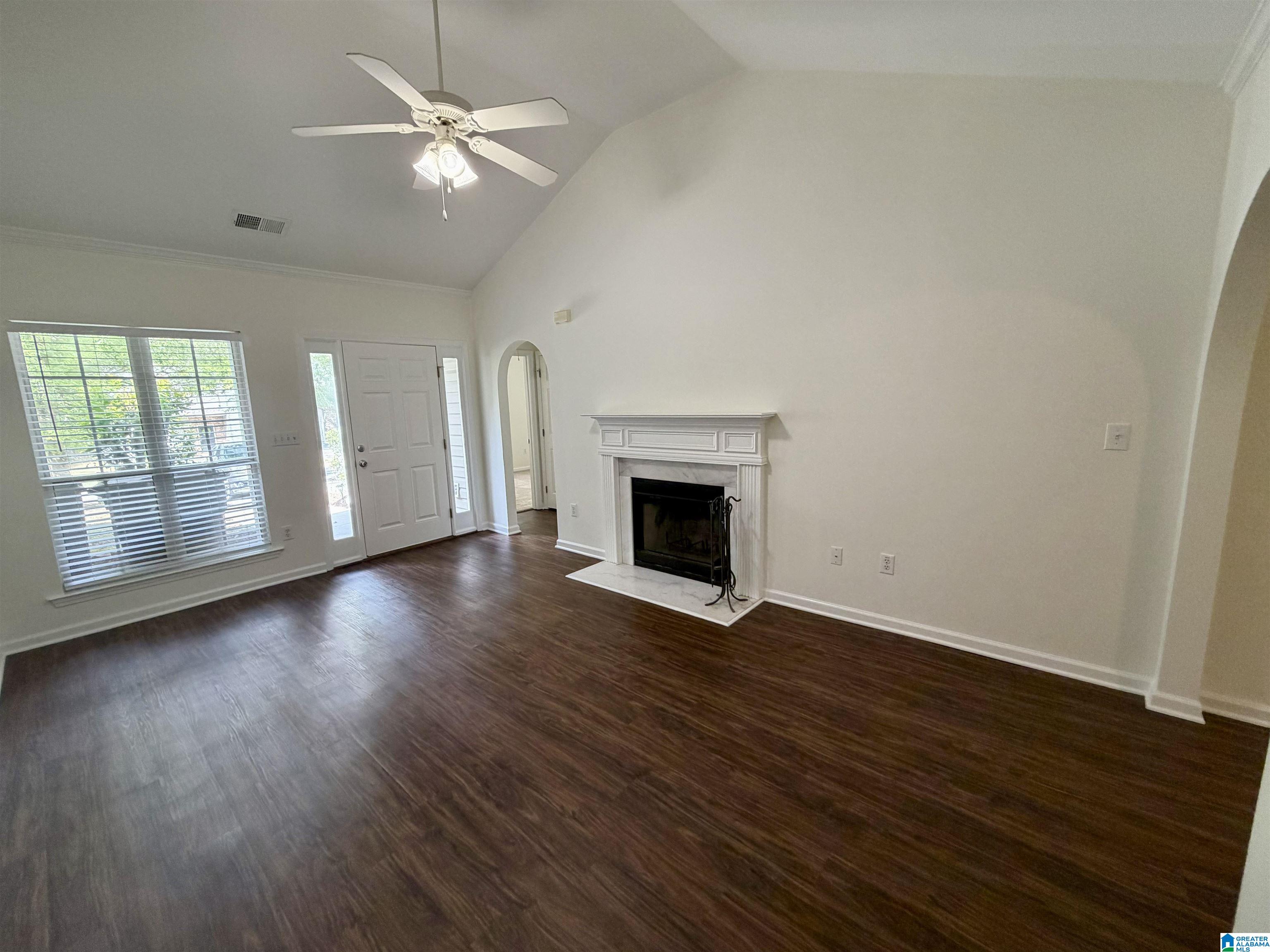 404 MIDRIDGE LANE