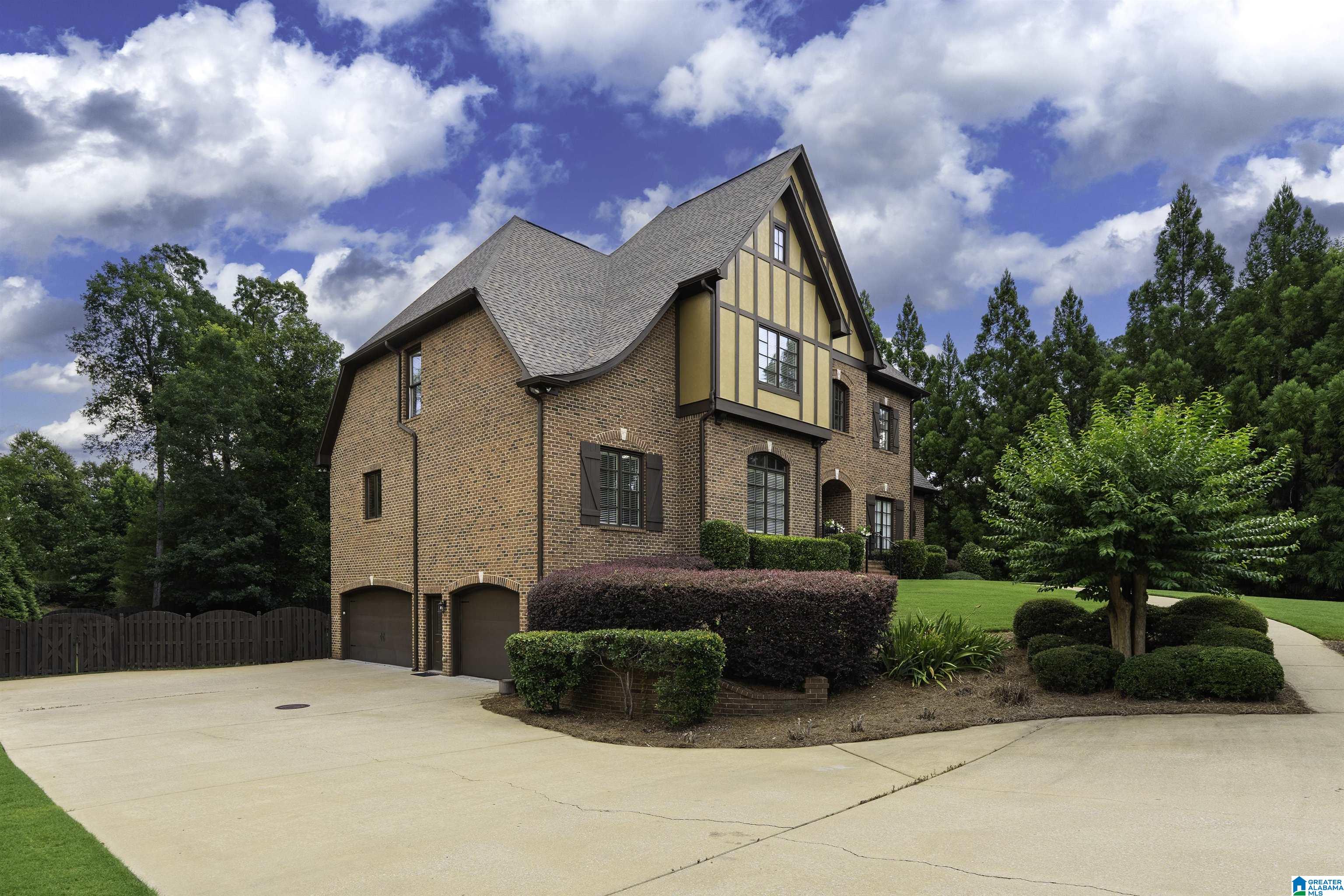 837 ABERLADY PLACE