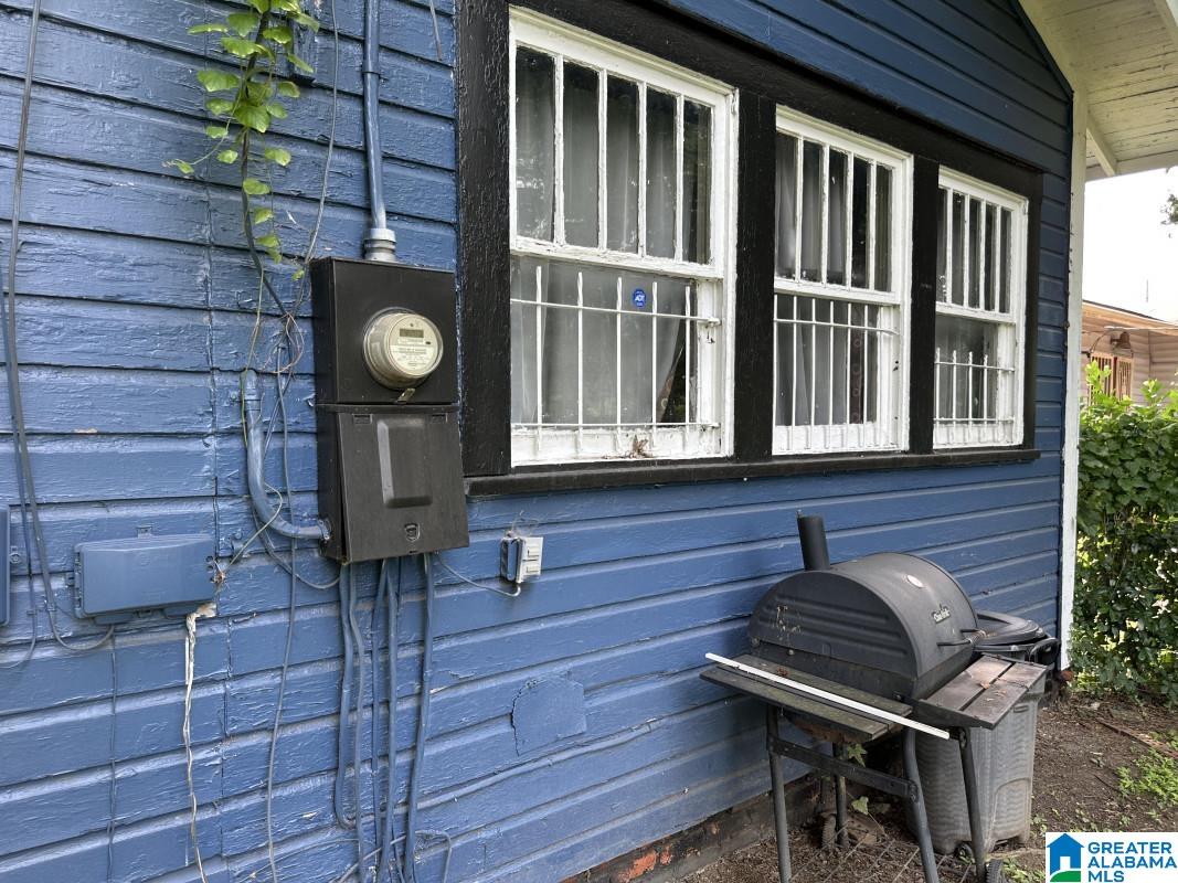 2804 AVENUE I