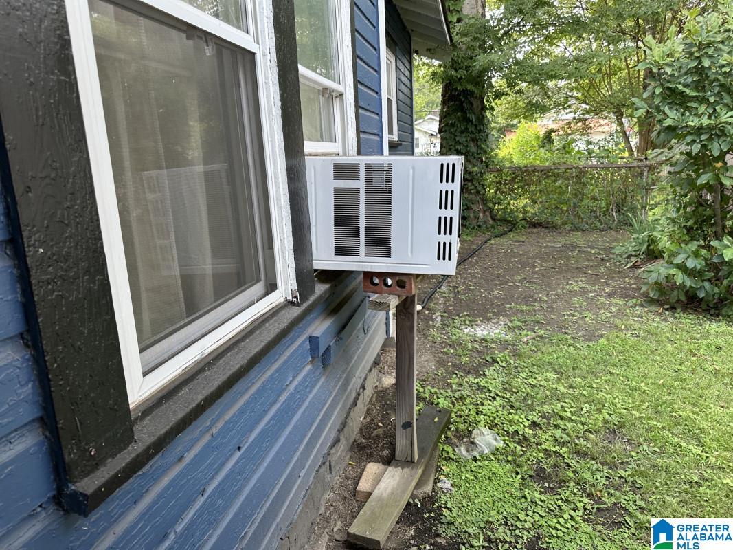 2804 AVENUE I