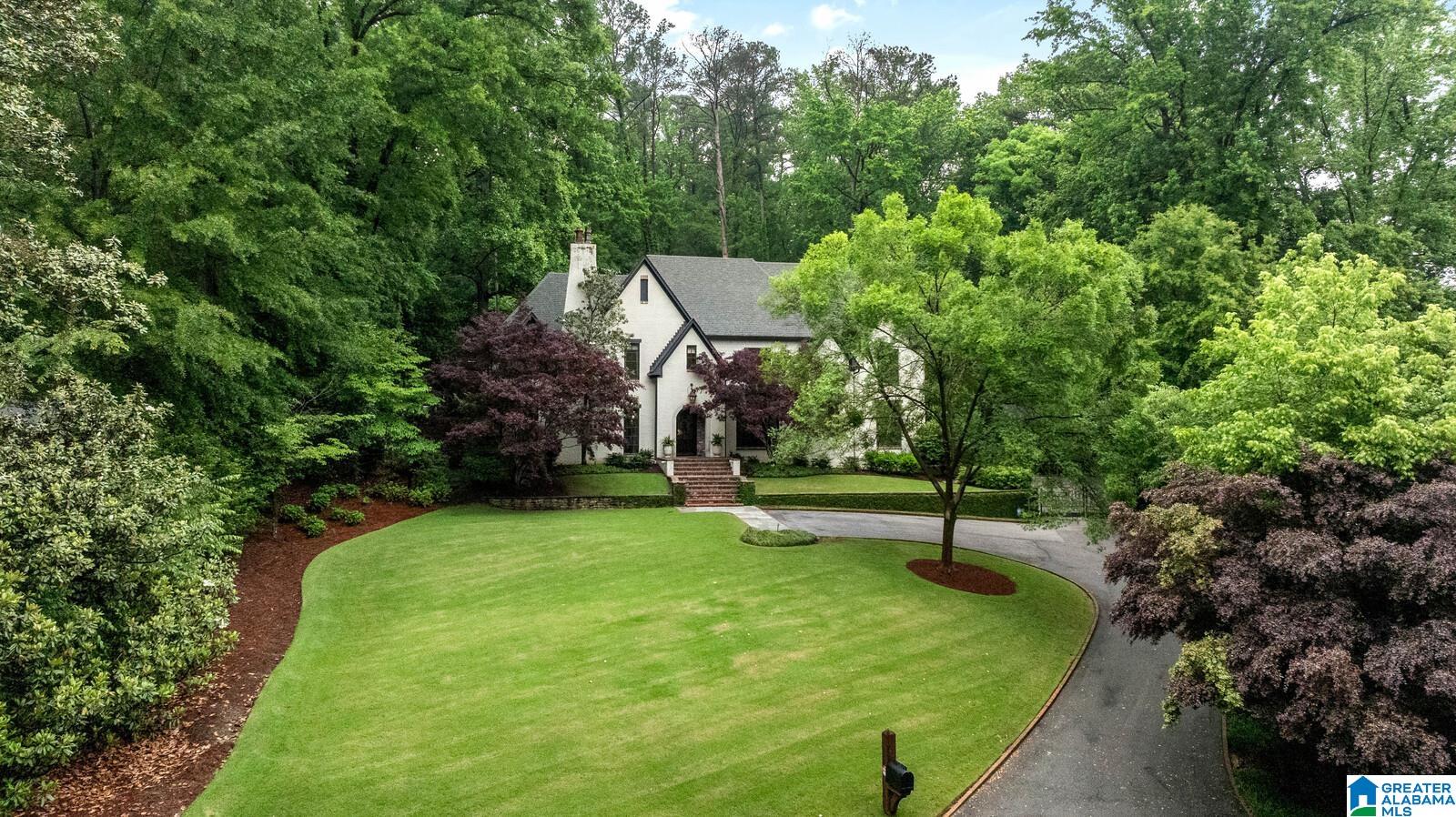 4 PINE RIDGE LANE