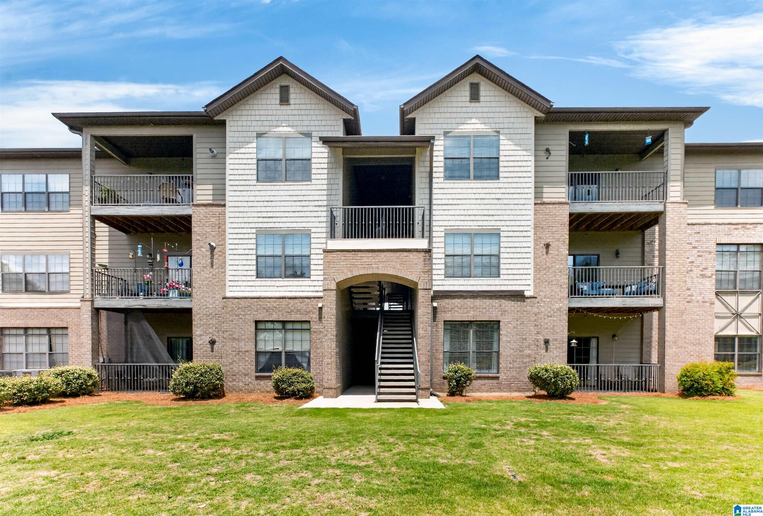 903 RIVERHAVEN PLACE 903