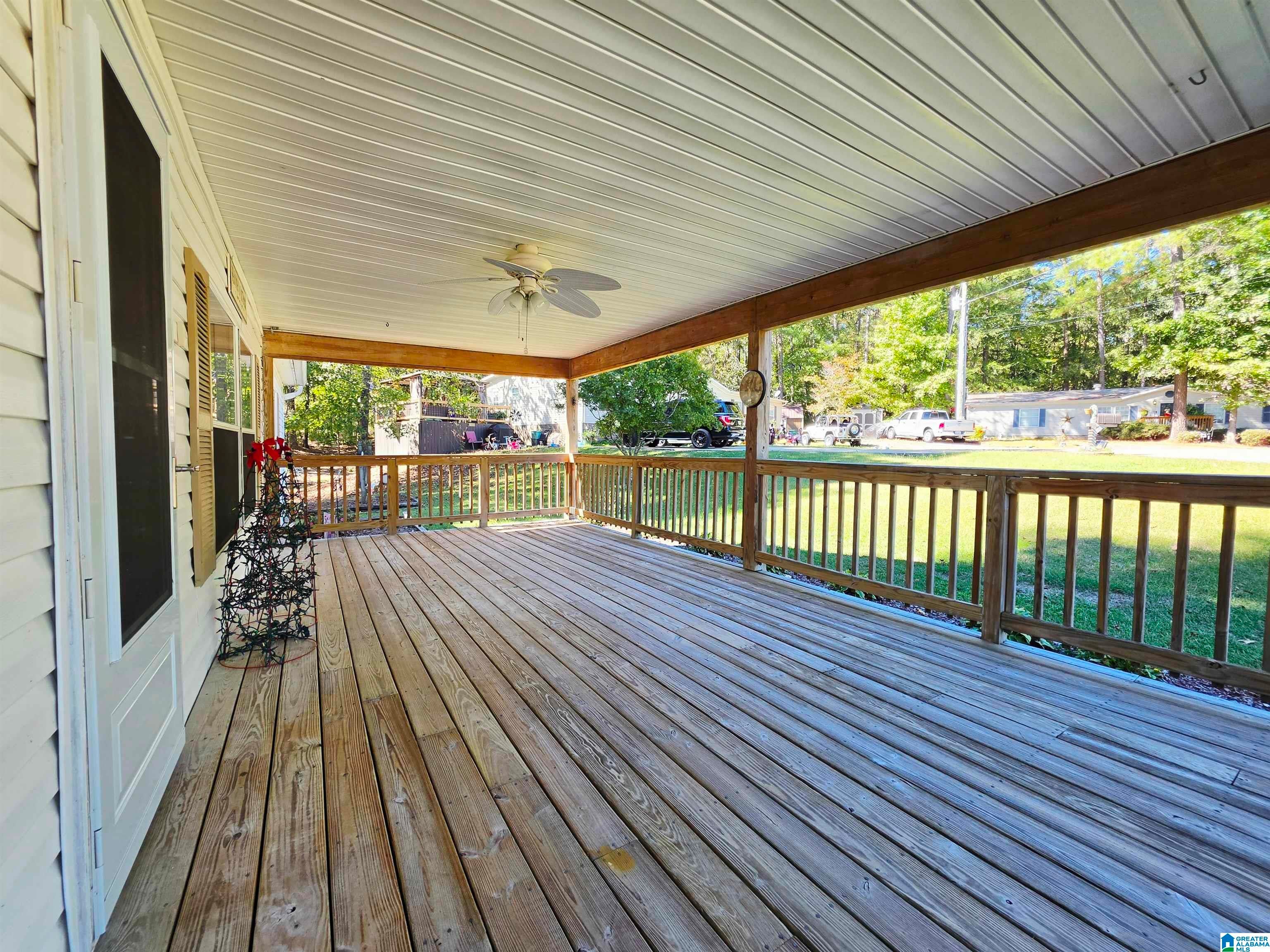375 WOODBERRY LANE
