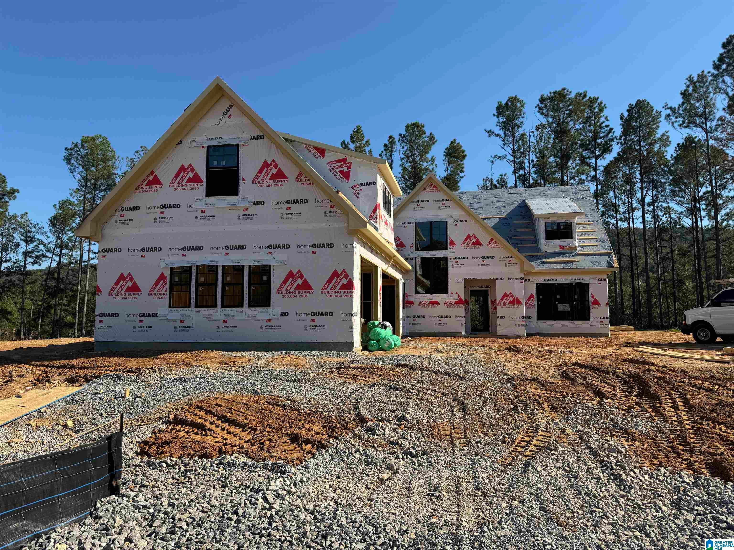 124 SINCLAIR GLEN