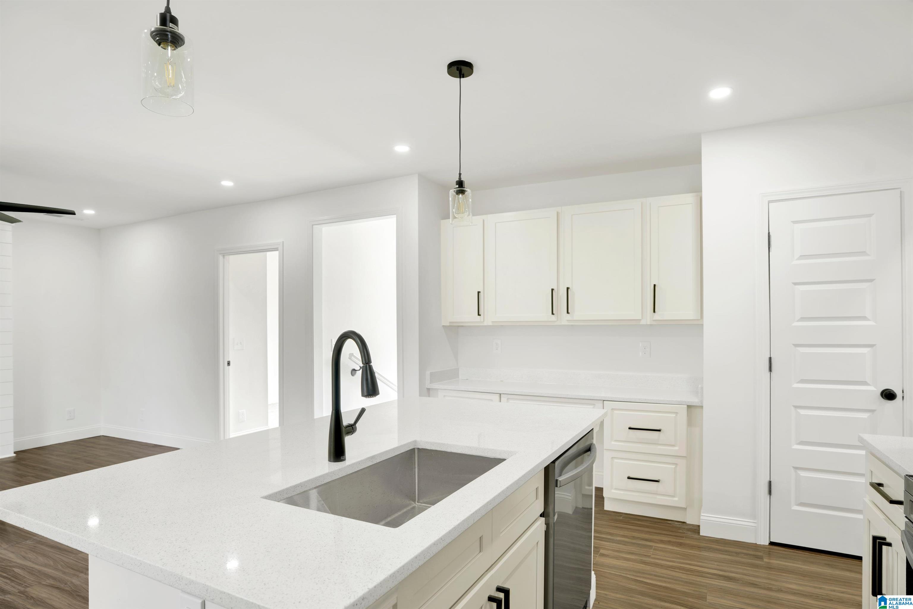 4874 SHADYVIEW DRIVE