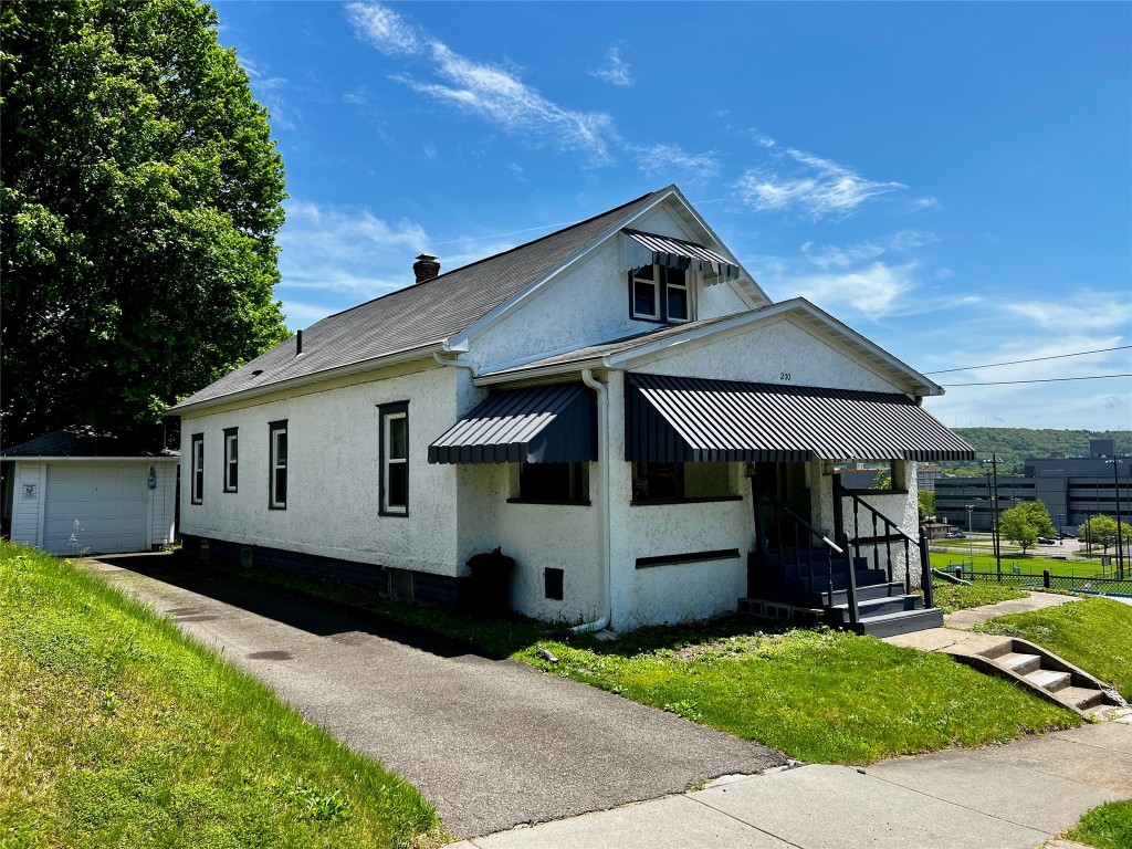 200 Bermond Avenue, Endicott, New York image 1