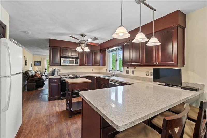 2508 Bayberry Lane, Vestal, New York image 9