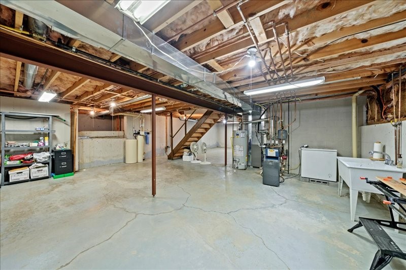 2508 Bayberry Lane, Vestal, New York image 45