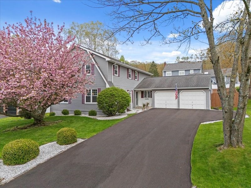 2508 Bayberry Lane, Vestal, New York image 1