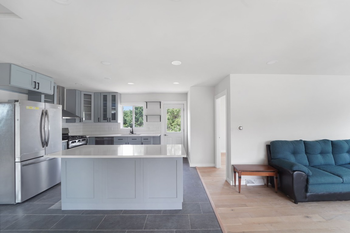 909 Farm To Market Road