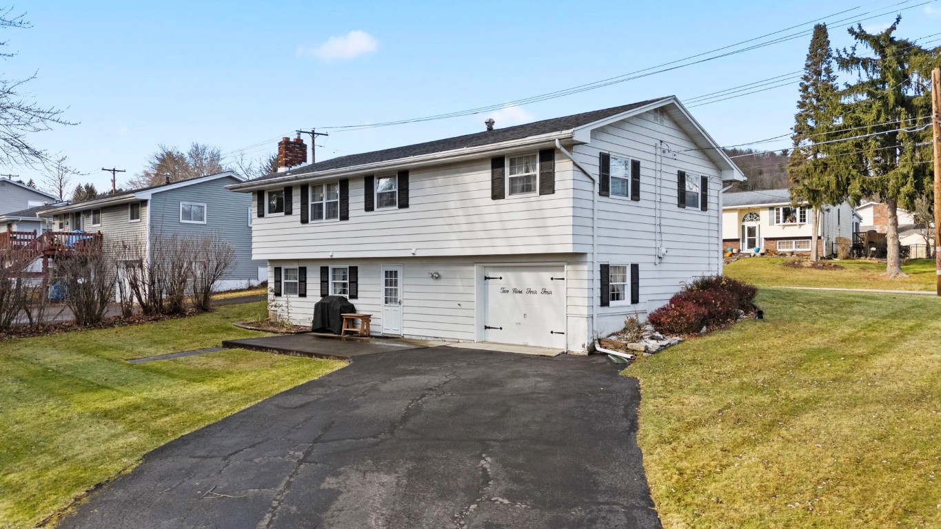 2944 Northwood Drive, Endwell, New York image 30