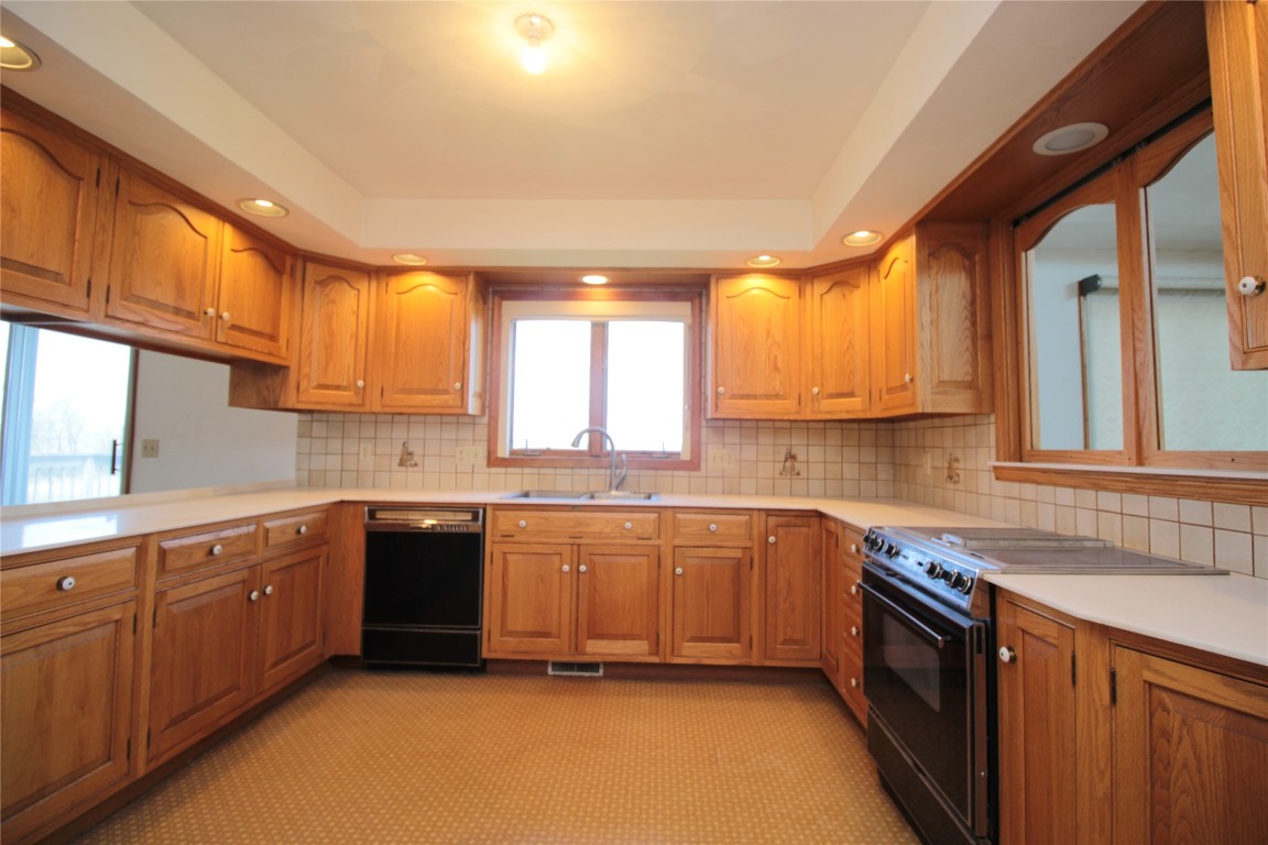 516 Boswell Road, Endicott, New York image 6