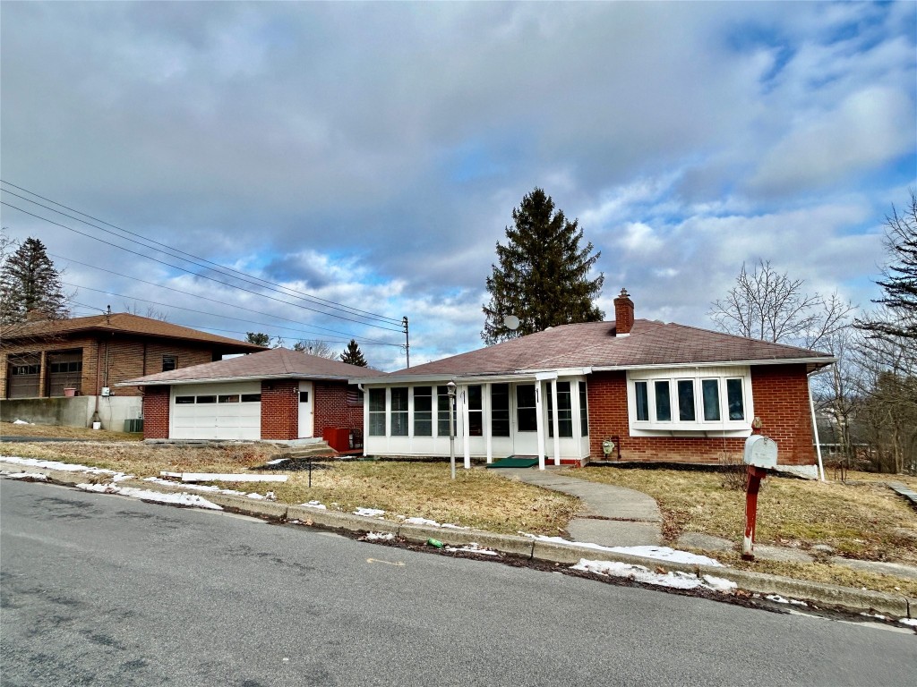 838 Milan Avenue, Endicott, New York image 2