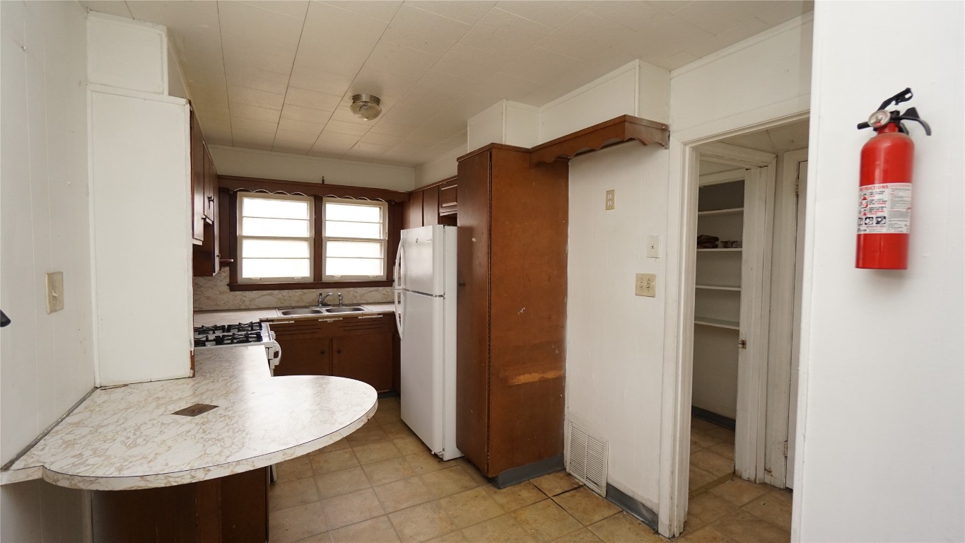 3 French Court, Binghamton, New York image 10