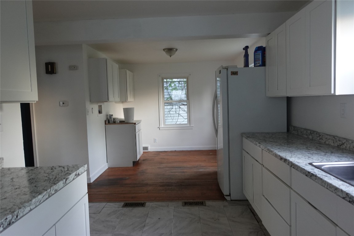 218 Saint Charles Street, Johnson City, New York image 11