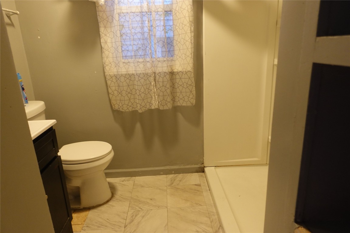 218 Saint Charles Street, Johnson City, New York image 21