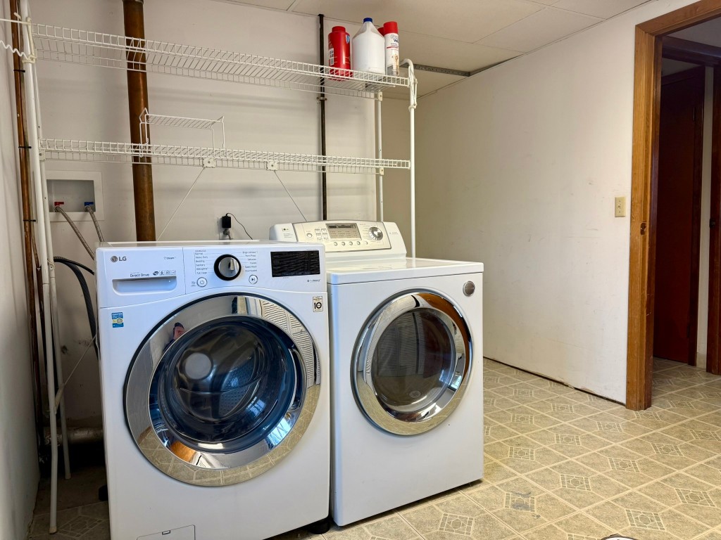 2249 Glenwood Road, Vestal, New York image 32