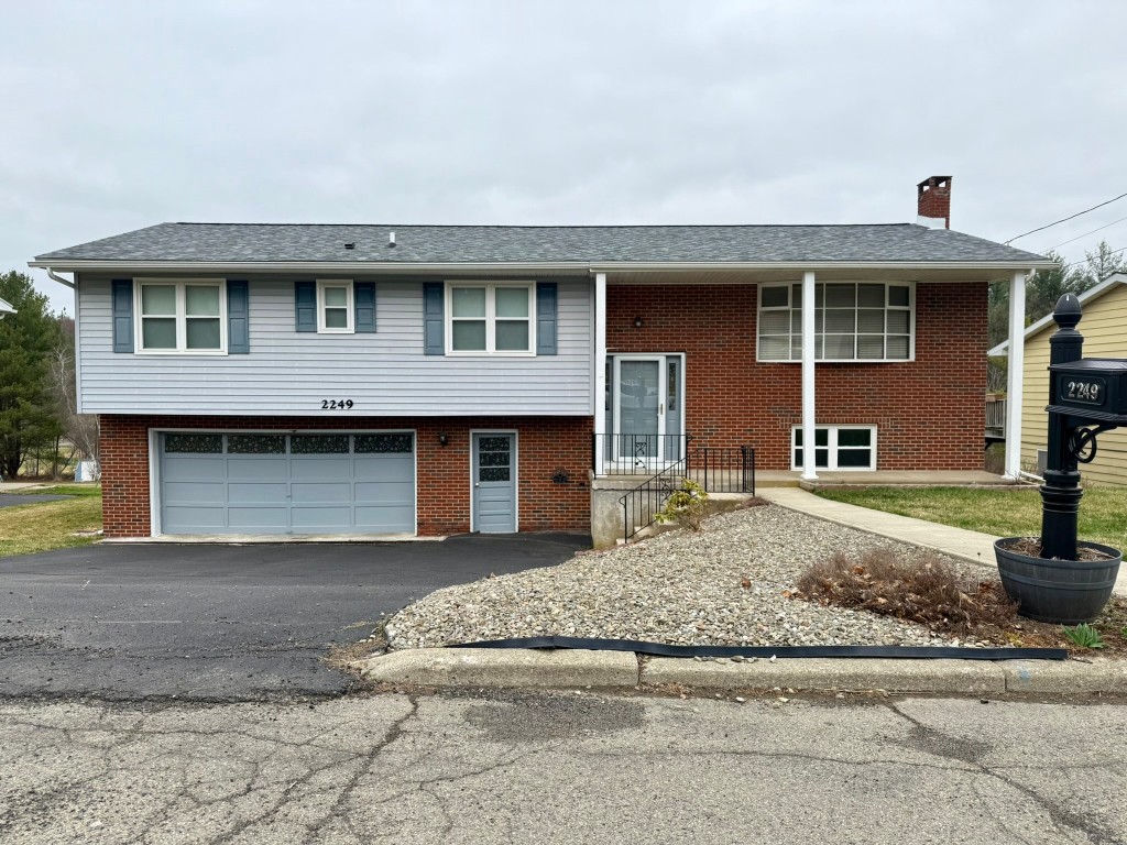 2249 Glenwood Road, Vestal, New York image 1