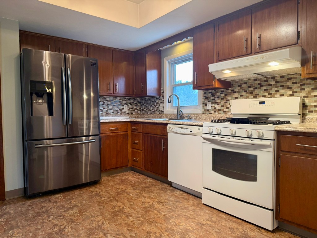 2249 Glenwood Road, Vestal, New York image 10