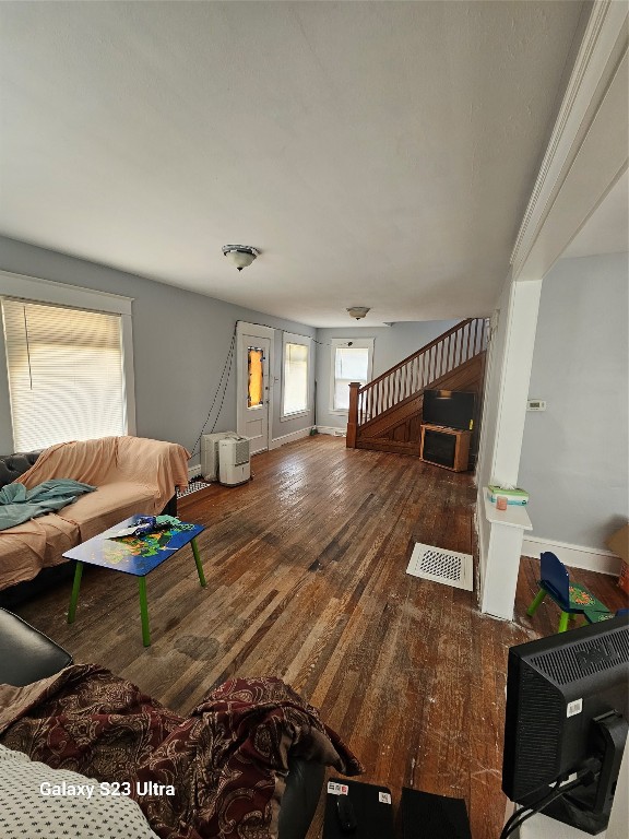 409 S Mckinley Avenue, Endicott, New York image 2