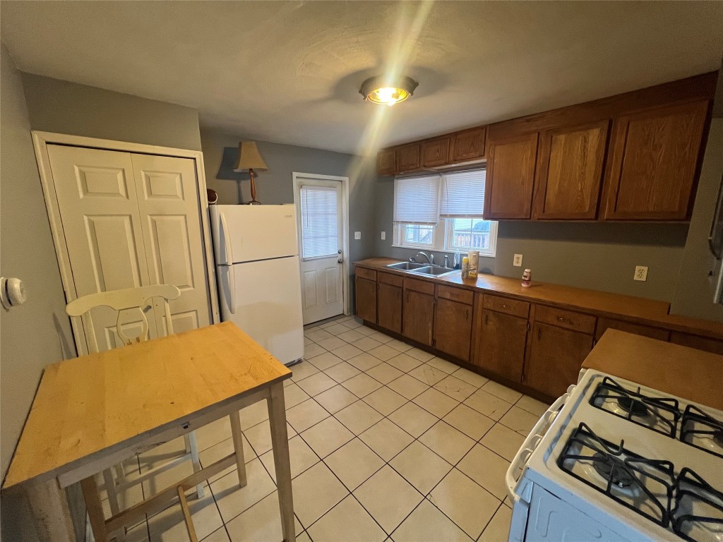 97 Floral Avenue, Johnson City, New York image 6