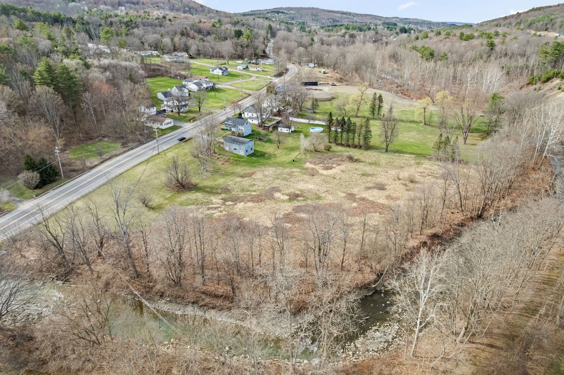 208 Castle Road, Binghamton, New York image 47