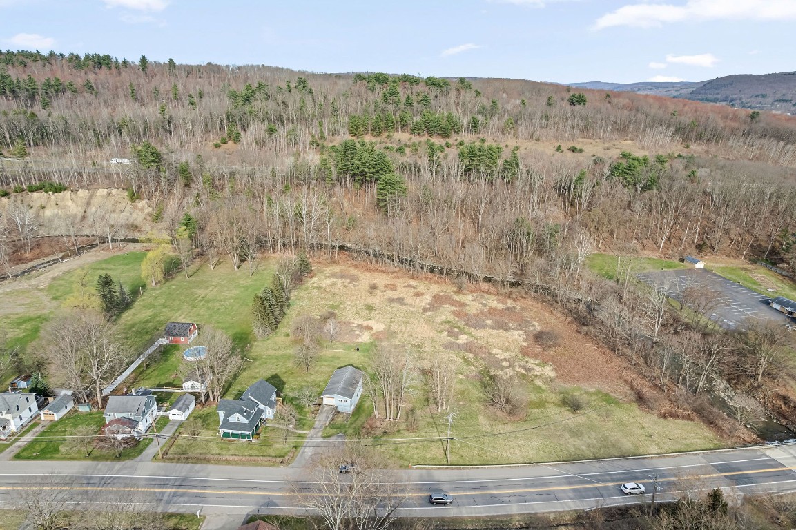 208 Castle Road, Binghamton, New York image 45