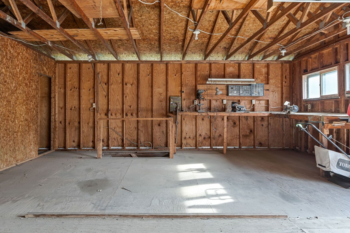 208 Castle Road, Binghamton, New York image 43