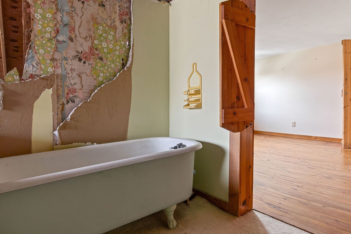 208 Castle Road, Binghamton, New York image 32