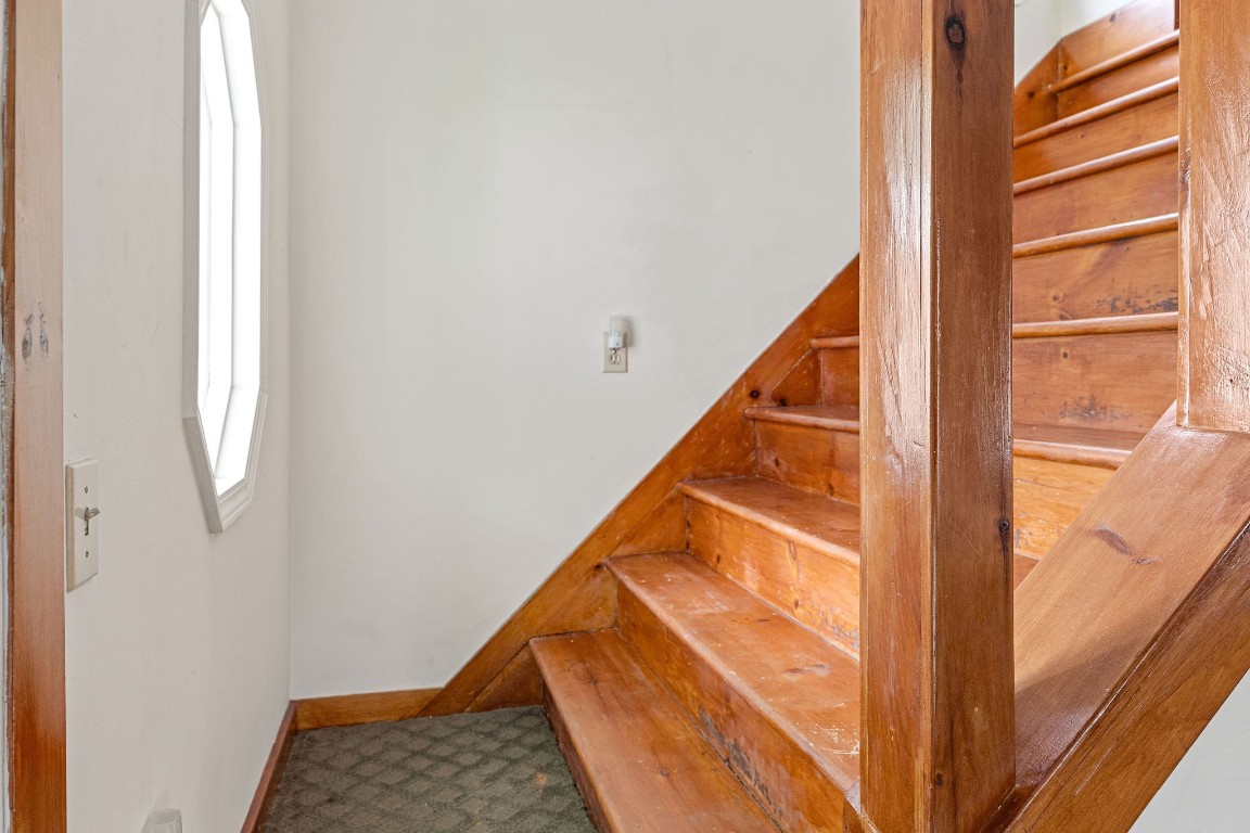 208 Castle Road, Binghamton, New York image 21