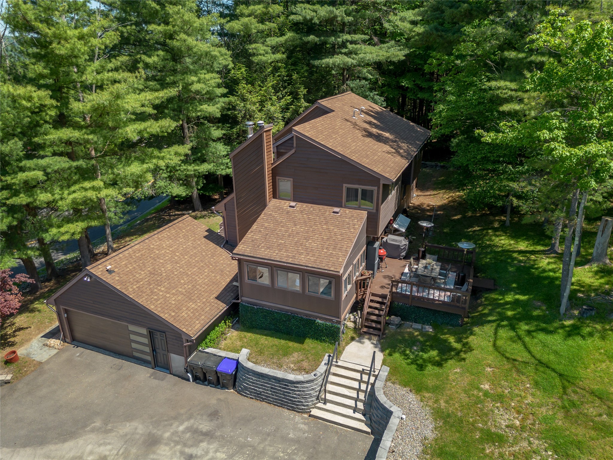 625 Rano Boulevard