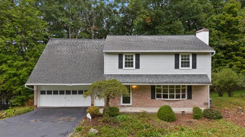 Photo for 909 Cherry Lane