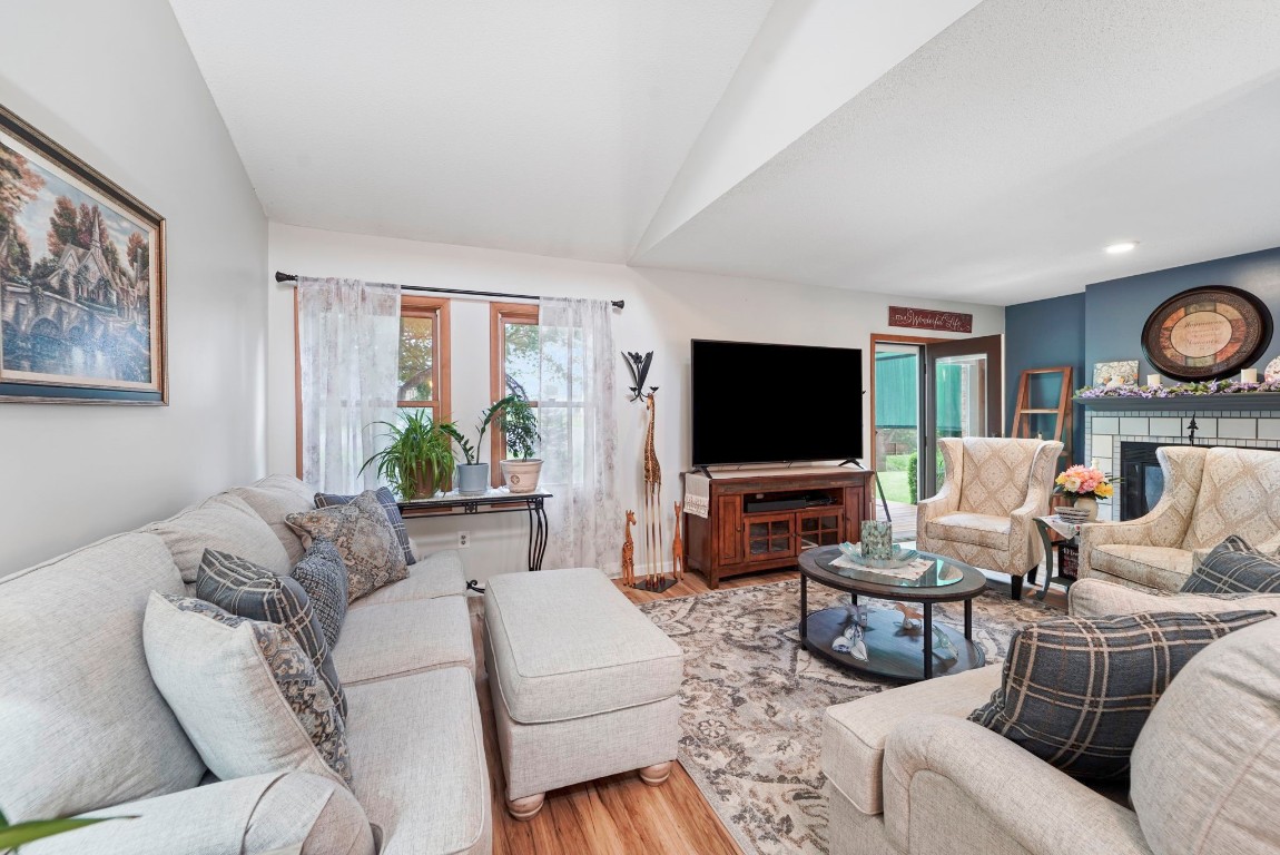 310 Patio Drive, Endwell, New York image 11