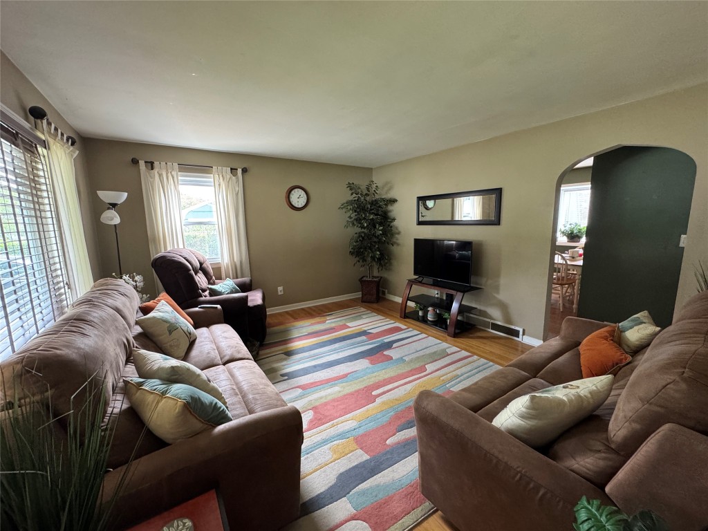 505 Winston Drive, Endwell, New York image 3