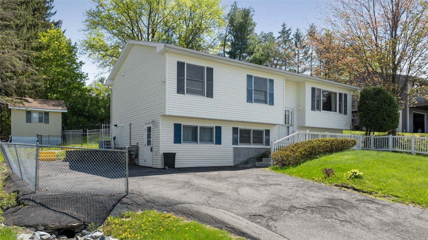 2484 Theresa Boulevard, Binghamton, New York image 2