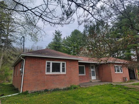 Homes For Sale - 1015 Oakdale Road<br/> Johnson City, NY 13790
