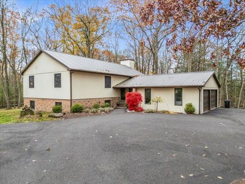 1761 N Cafferty Hill Road Endicott NY 13760