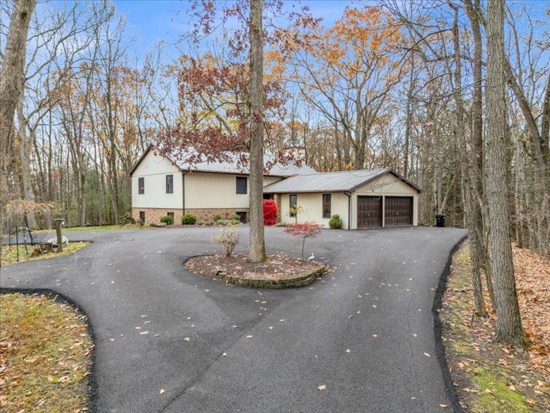 1761 N Cafferty Hill Road